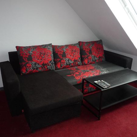 Ferienwohnung In Duesseldorf Hassel Экстерьер фото